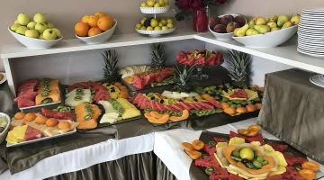 Fruit buffet