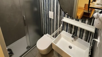 Services with shower box