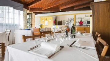 Set table in restaurant room
