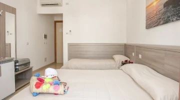 Triple room