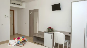 Detail of furnishings in the room
