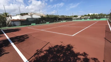 Tennis court