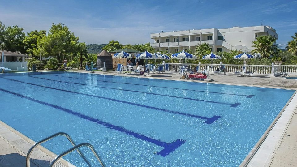Hotel with swimming pool