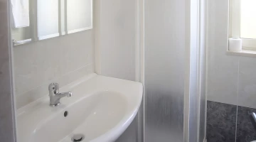 Private facilities with shower box