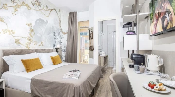 Superior double room with private balcony