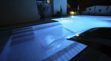Piscina con gradoni