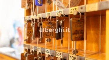 Key detail at reception