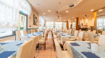 Hotel restaurant