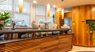 Banco reception