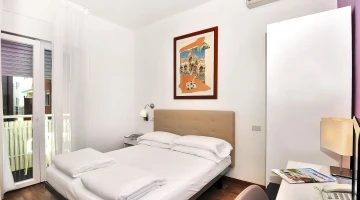 Zimmer mit Balkon