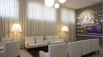 Gemeinsames Wohnzimmer mit TV