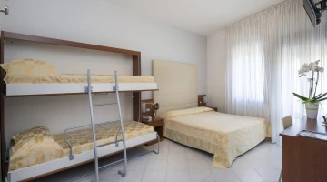 Zimmer mit Etagenbett