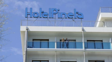 Insegna hotel
