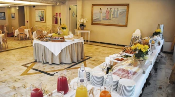 Continental breakfast buffet