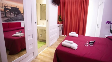 Chambre avec salle de bain privée