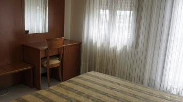 Detail of furnishings in the room