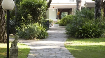 Vialetto di accesso alla struttura