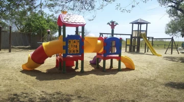 Castello in area giochi esterna