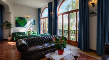 Détail du salon dans l'espace commun