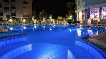 Swimming pool with night lighting
