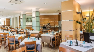 Restaurant hall