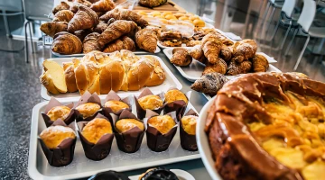 Torte e muffin a buffet