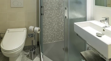 Bathroom with shower box