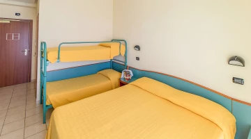 Chambre avec lit superposé
