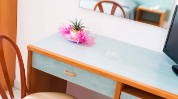 Detail of the desk