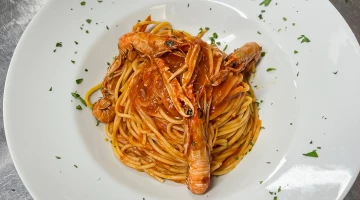 Spaghetti with fish