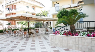 Furnished outdoor space