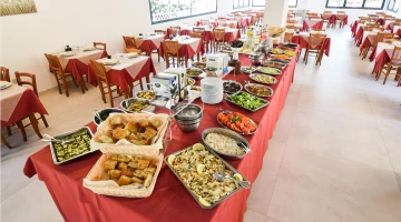 Gemüsebuffet und Antipasti