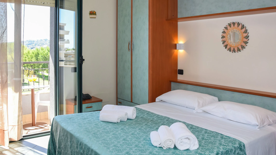 Doppelzimmer mit Balkon