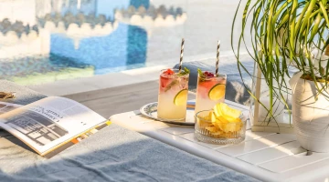 Aperitifs am Pool