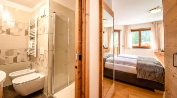 Glimpse of Suite with bathroom