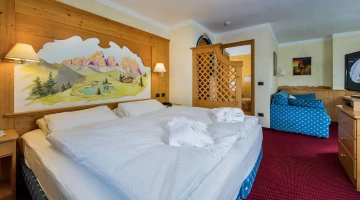 Double room with sofa
