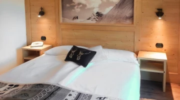 Zimmer mit Doppelbett