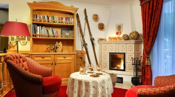 Living room with fireplace