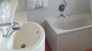 Bathroom with tub