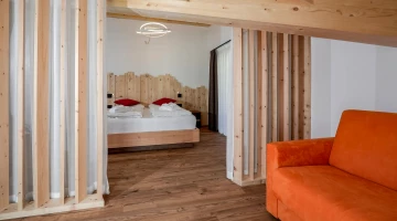 Zona living in Junior Suite