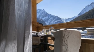 Balcone arredato in Junior Suite Fernand Leger