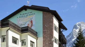 Detail of the facade 