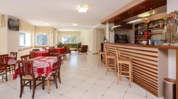 Internal bar with tables
