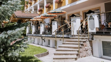 Spazi esterni arredati