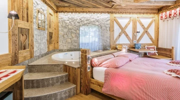 Suite with Jacuzzi