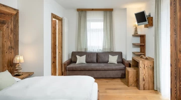 Junior suite with sofa