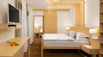 Double bed in Junior Suite