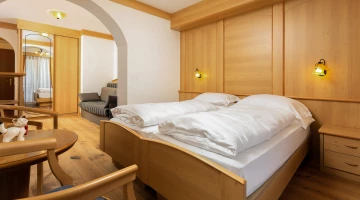 Room with traditional furnishings