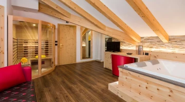 Sauna e vasca idromassaggio in Suite