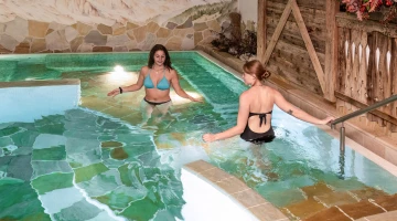 Piscina con idromassaggio